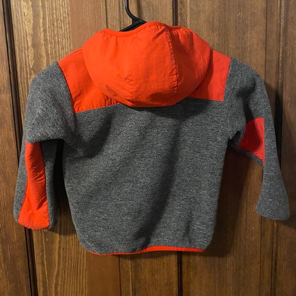 The North Face Kids Jacket - Picture 2 of 3